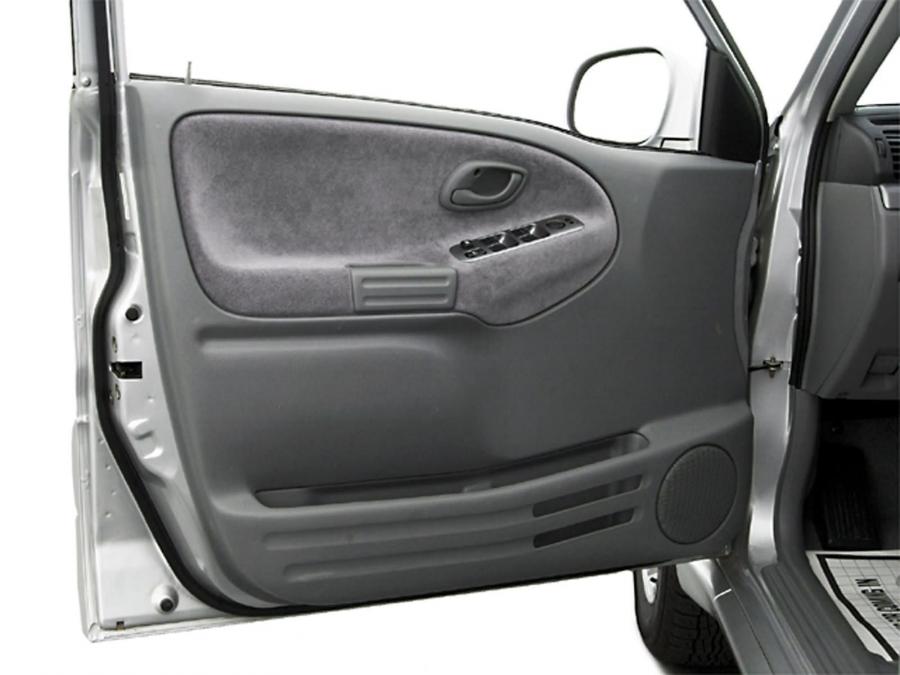  Suzuki Grand Vitara 2004 года  (фото 6 из 25)